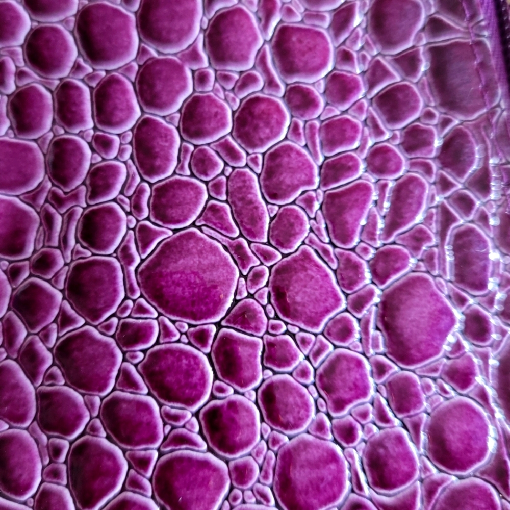 London Soho New York Crocodile Wristlet/Purple Alligator Makeup / Cosmetic Bag. - Picture 6 of 9